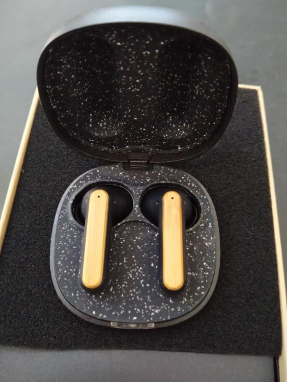 Marley Redemption ANC True Wireless Earphones (Category: Earphones) located in San Pedro. Submitted by aussie.surplustore (Listing ID 1087363381, Image 2). Description: Marley Redemption ANC True Wireless Earphones -Delivers deep bass, clear minds, and crisp highs. -Sweatproof & weather resistant allows you to take these anywhere without constraint. -Crafted with Sustainable Materials -Active Noise Cancellation + Ambient Mode -5 Hour Battery Life