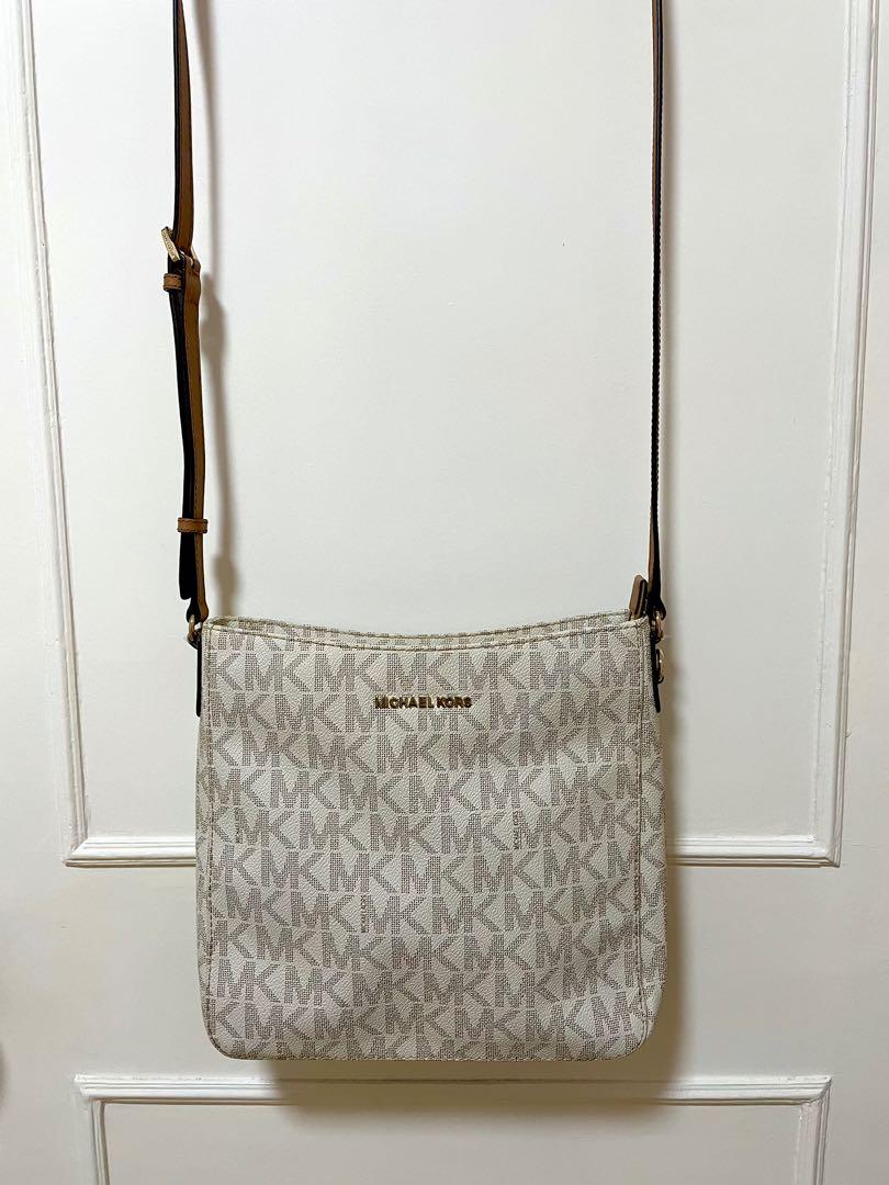Michael kors jet hotsell set travel messenger bag