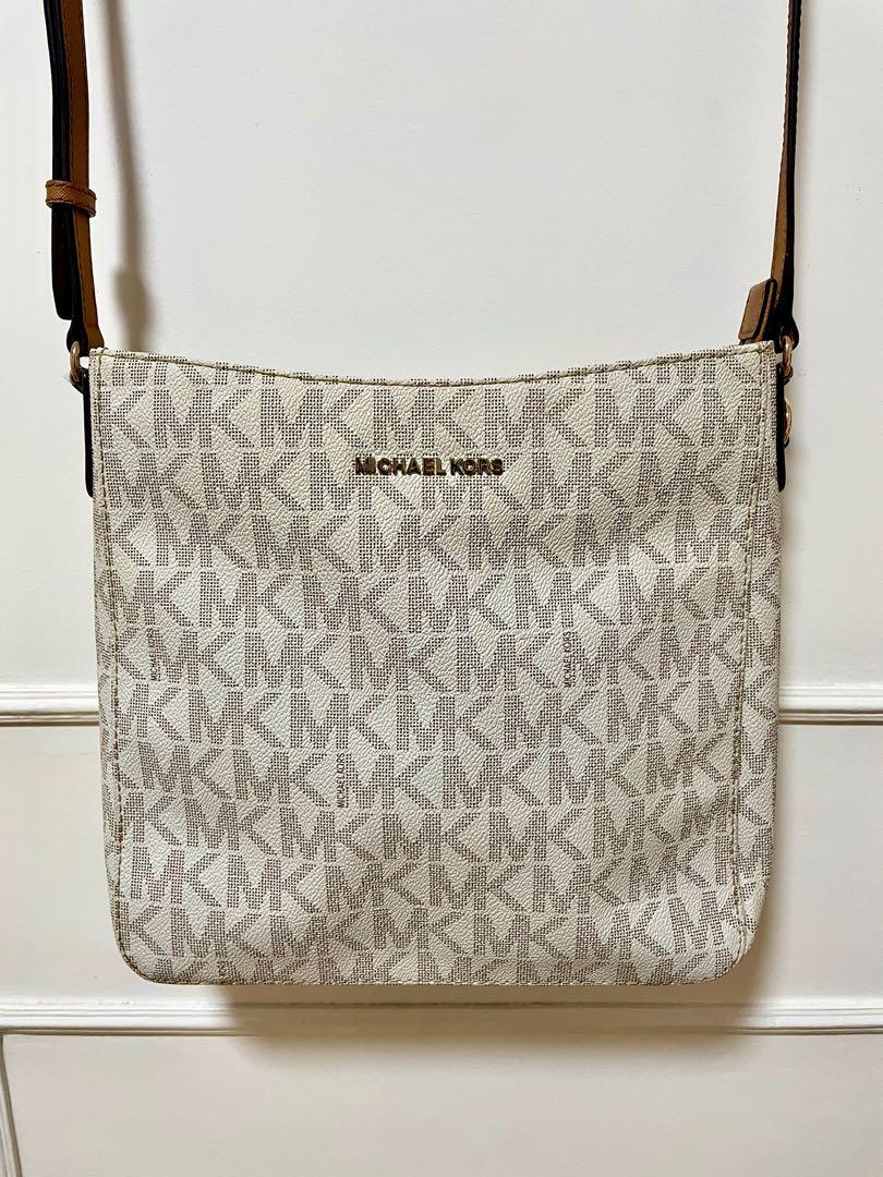 Michael Kors Jet Set Travel Messenger Bag Women s Fashion Bags
