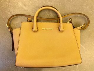 （分類：）位於 。 由 luimandy 提交（商品編號 1087399676，圖片 1）。簡介： 。