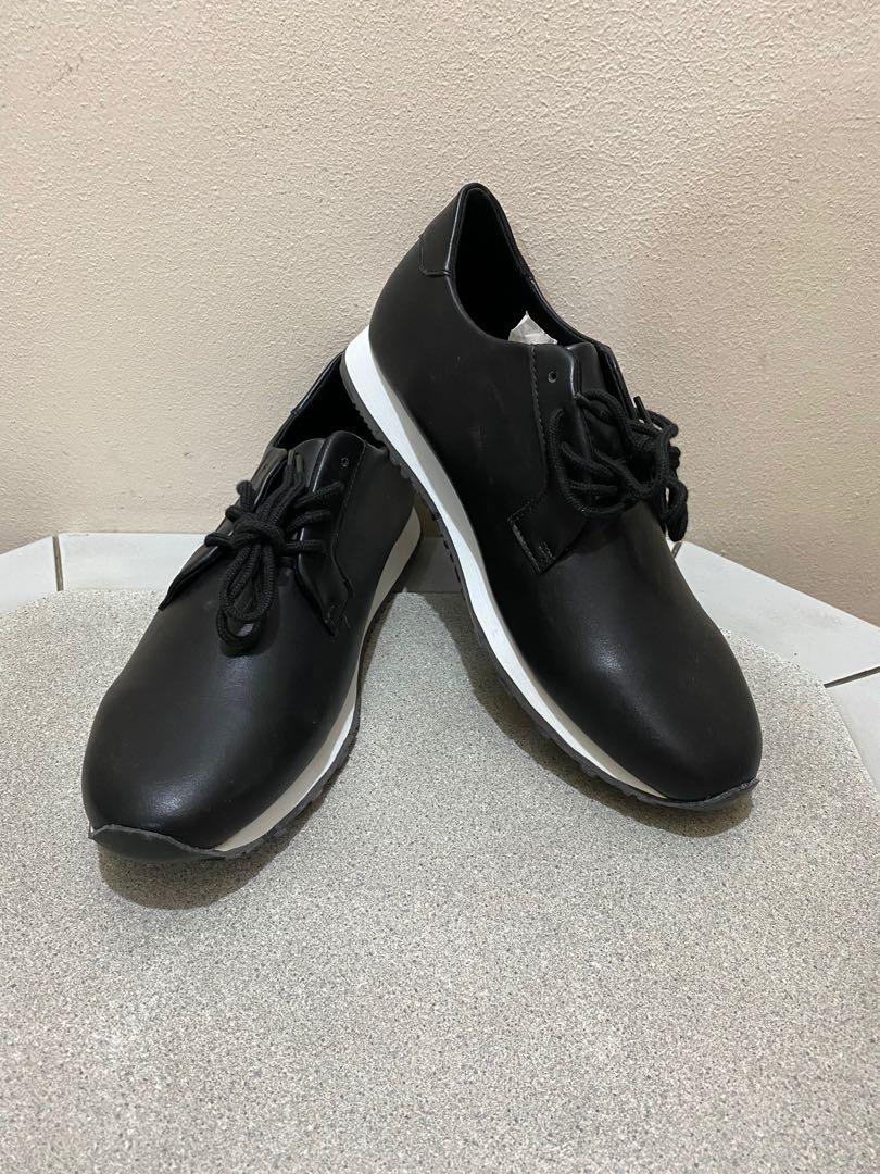 Zalora rubber shoes top