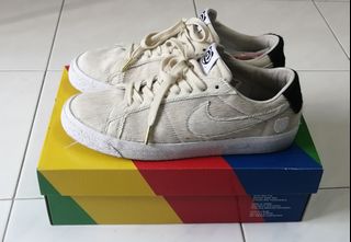 (Category: ) located in . Submitted by 99sneakerhead99 (Listing ID 1087341150, Image 1). Description: .