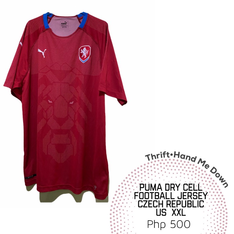Puma Football Jersey Men S Xxl Men S Fashion Activewear On Carousell