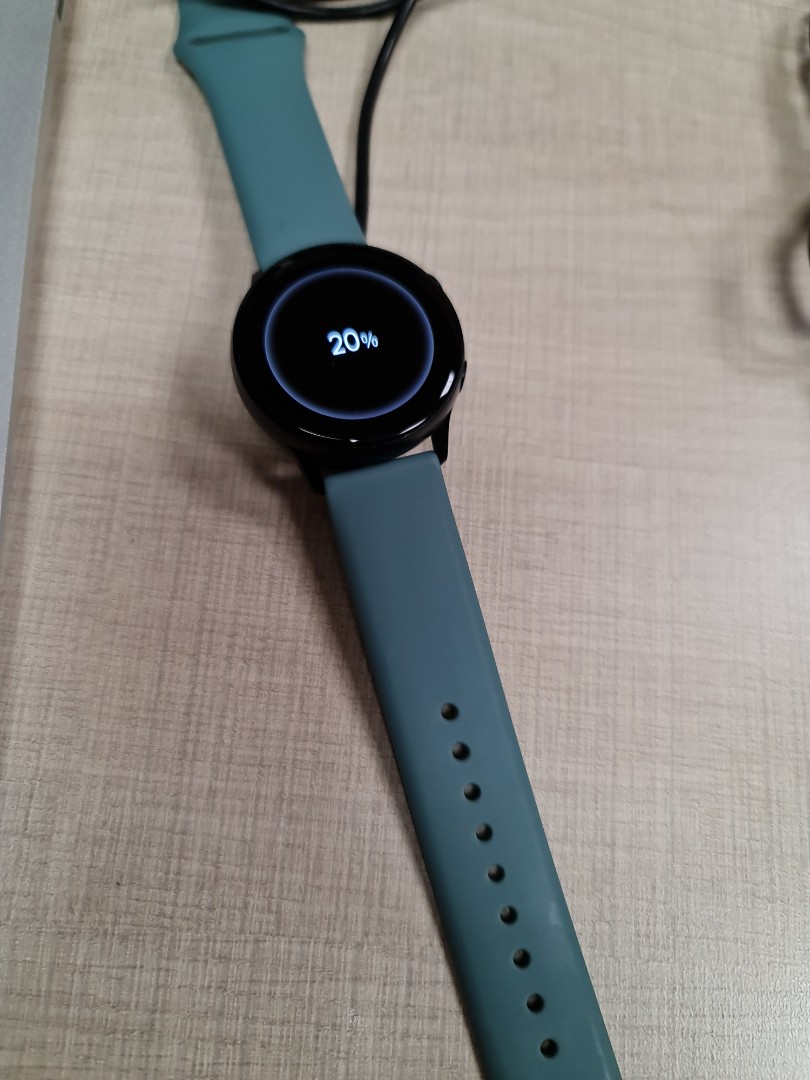 Samsung active watch, Mobile Phones & Gadgets, Wearables & Smart