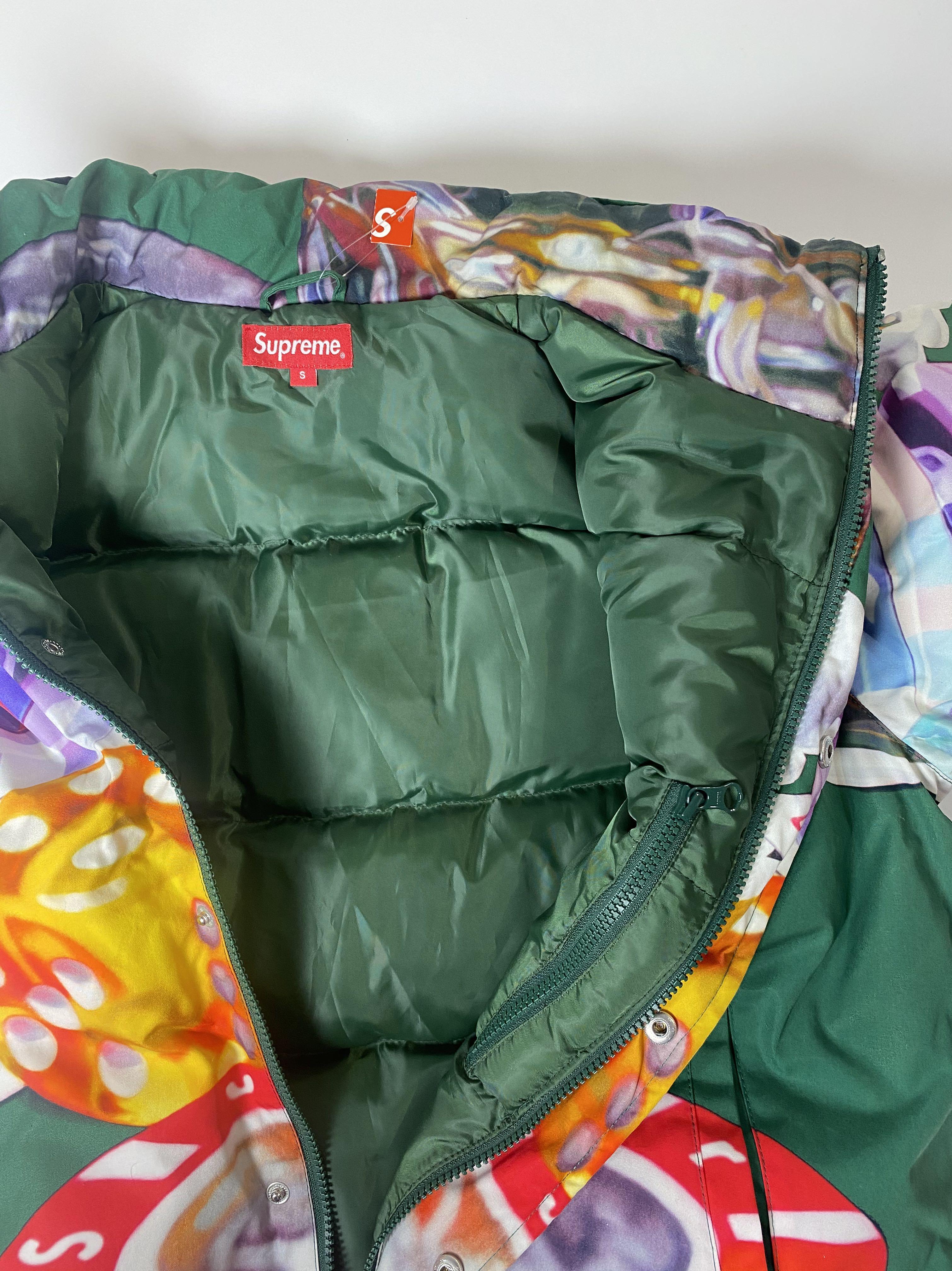 Supreme casino down jacket, 男裝, 外套及戶外衣服- Carousell