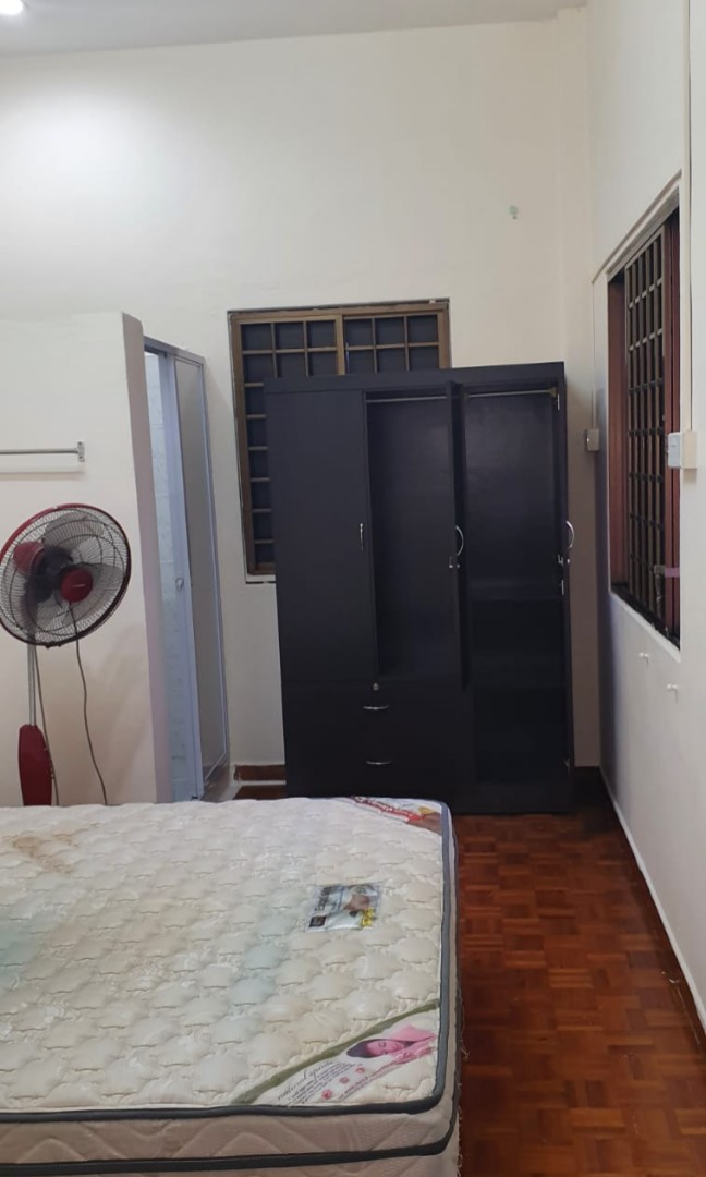 (Category: ) located in . Submitted by loshiio (Listing ID 1087621332, Image 1). Description: .