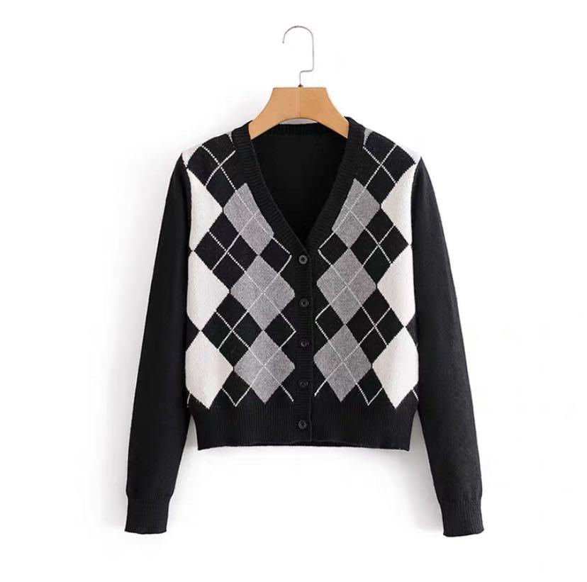 argyle sweater black and white