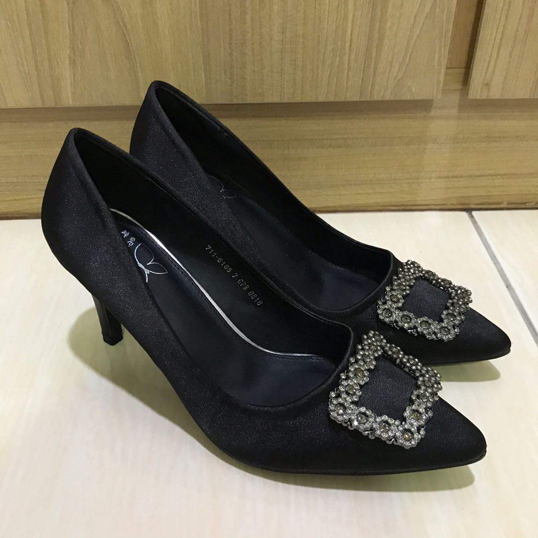 Bata insolia heels hotsell