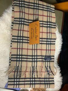 Burberry lambswool scarf rrp $760