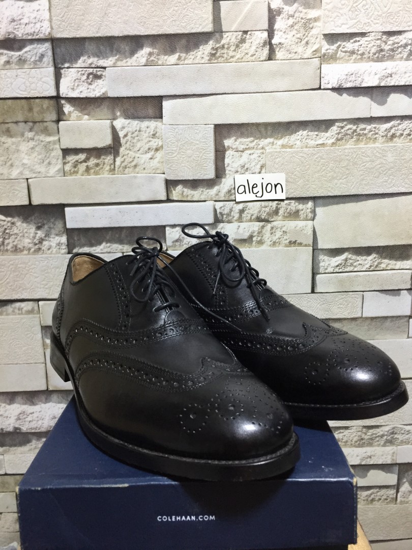 Cole haan kneeland deals wingtip