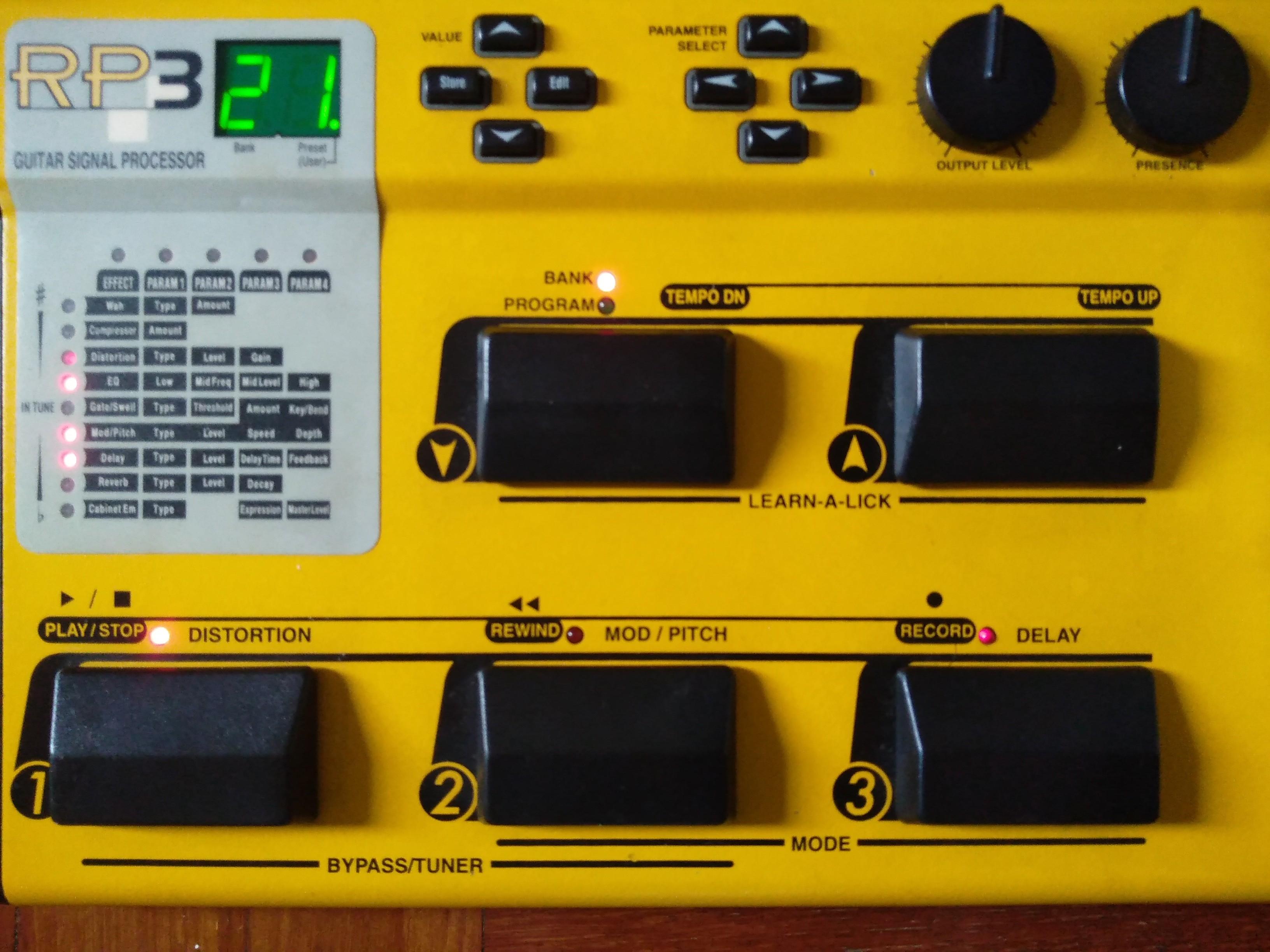 Digitech RP3 Guitar Effects Processor/Preamp/Multieffects Processor