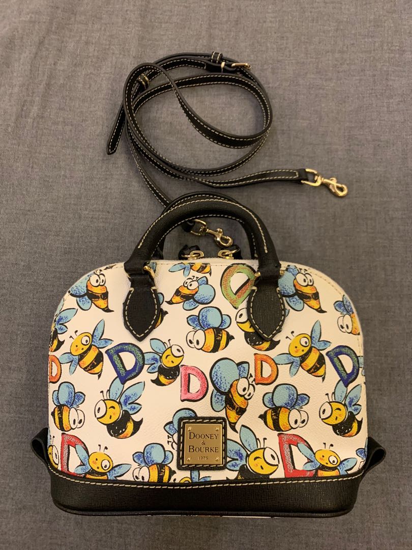 Dooney and bourke bitsy bag 2025