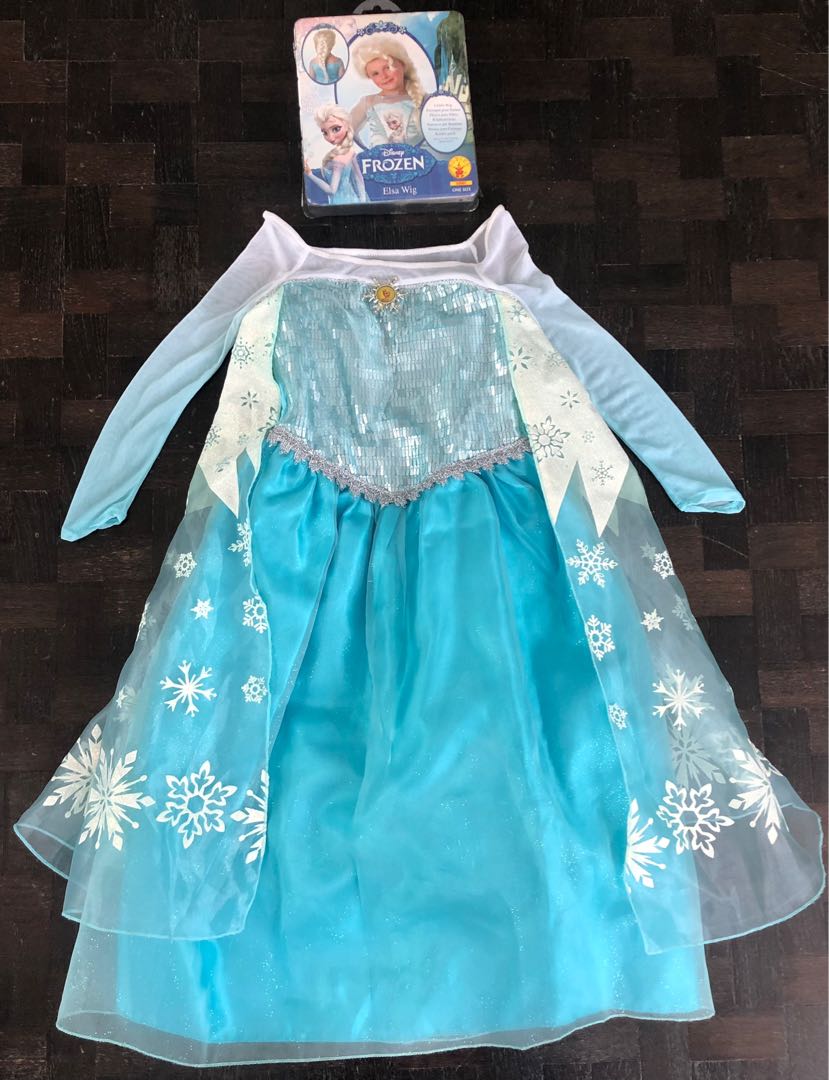 Frozen dressing gown new arrivals disney store