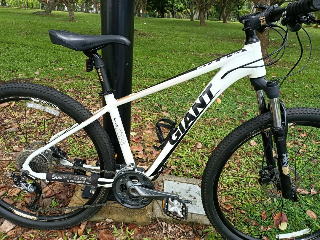 Giant atx 870 mountain bike cheap price