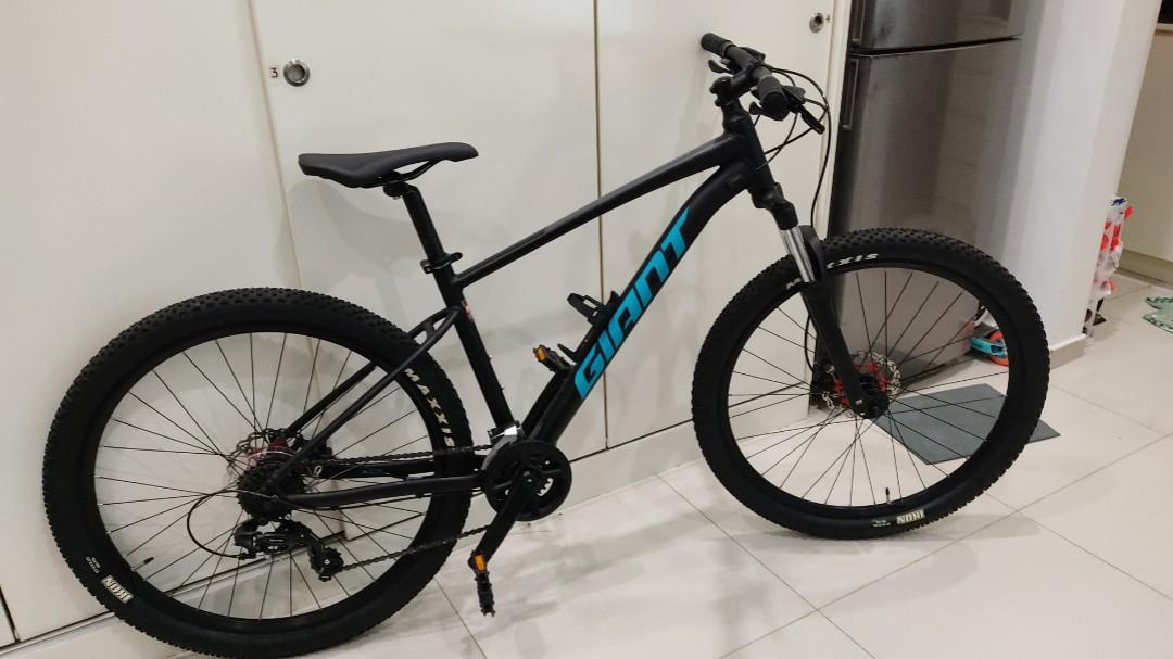 Giant Talon 3 2021 27.5 Medium Size 