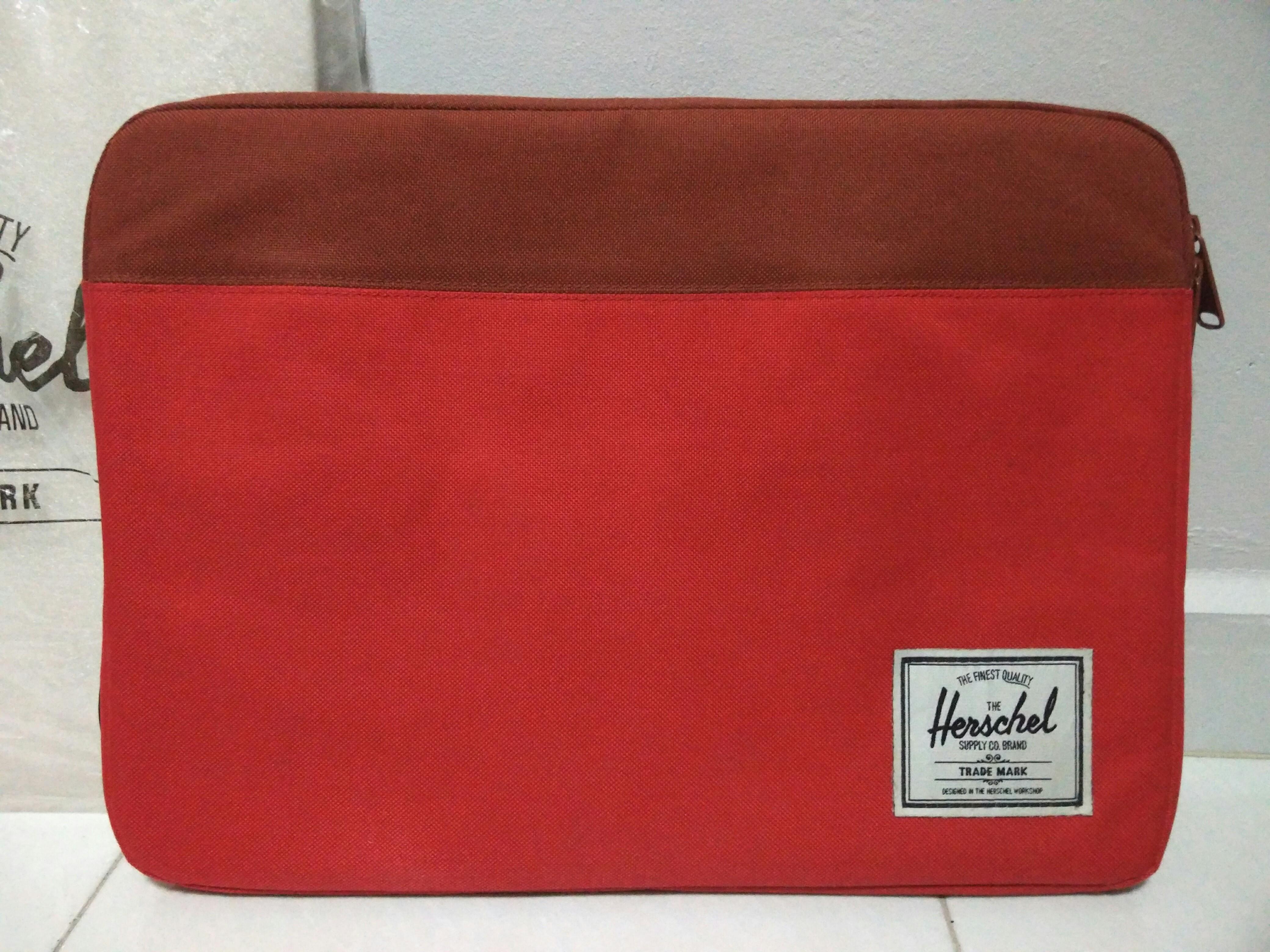 Herschel 15inch Anchor Sleeve Laptop Mobile Phones Gadgets