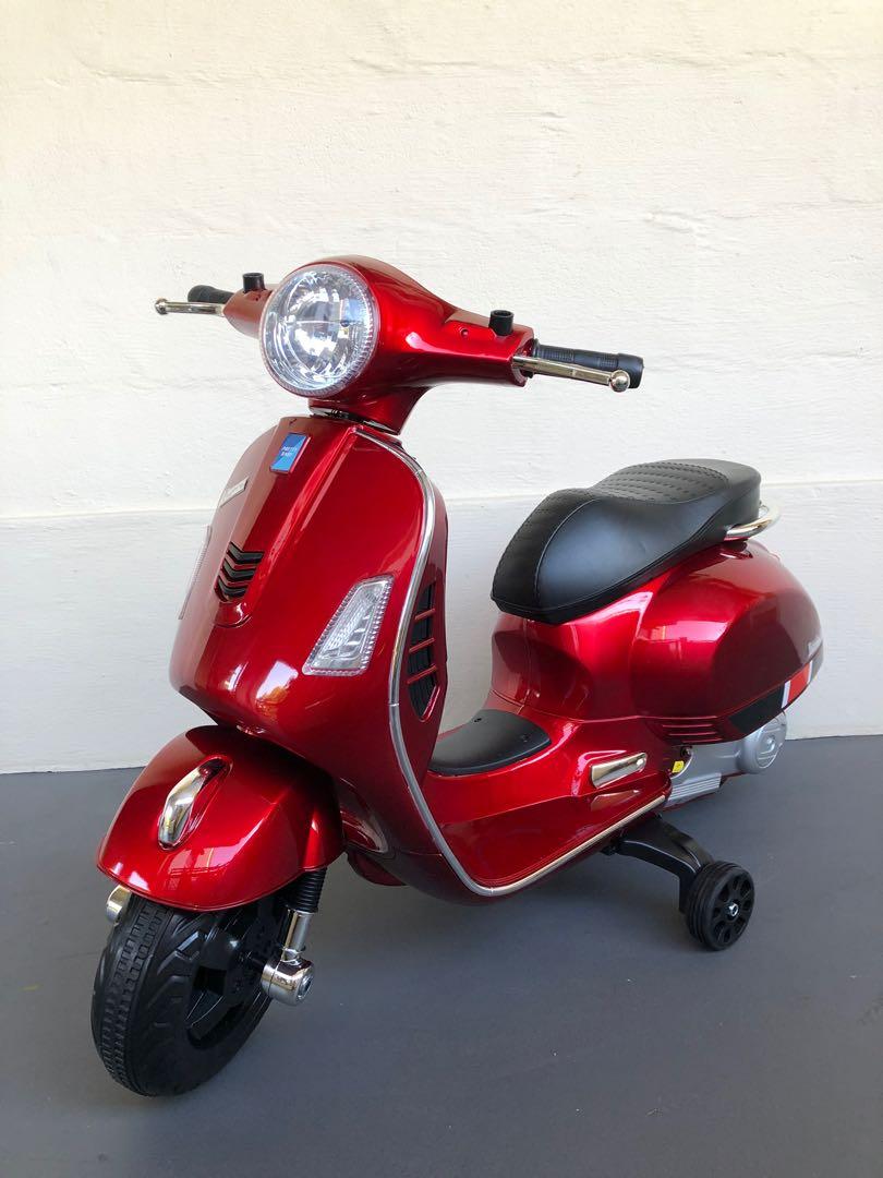 Electric vespa kids clearance