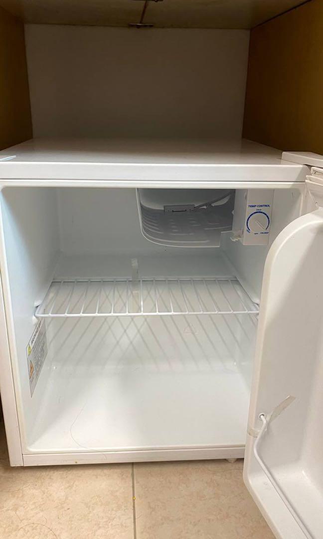 galanz mini fridge inside