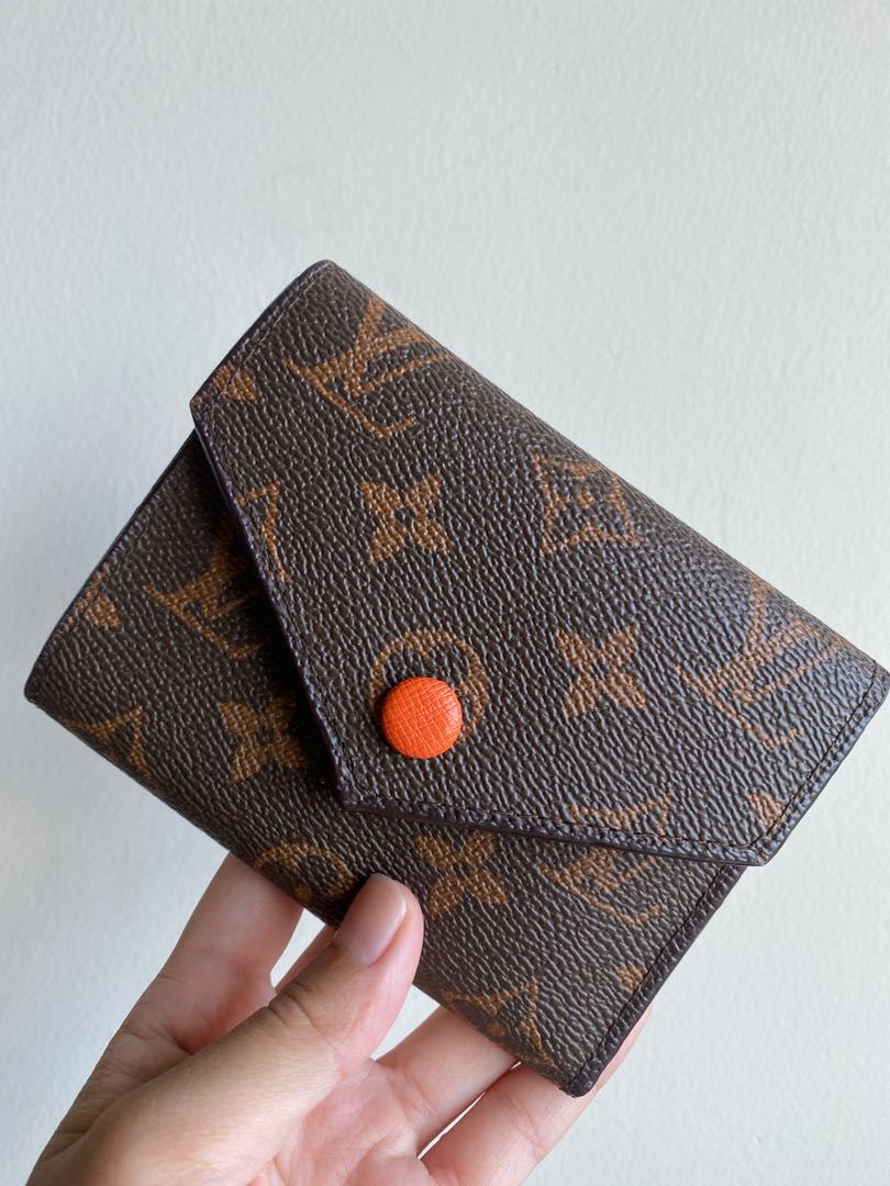 Short wallet on sale lv