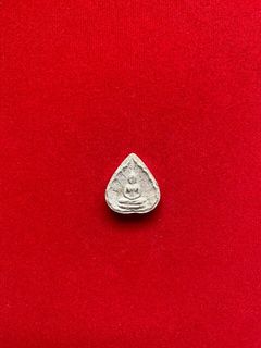 (Category: ) located in . Submitted by amulets99 (Listing ID 1087572826, Image 1). Description: .