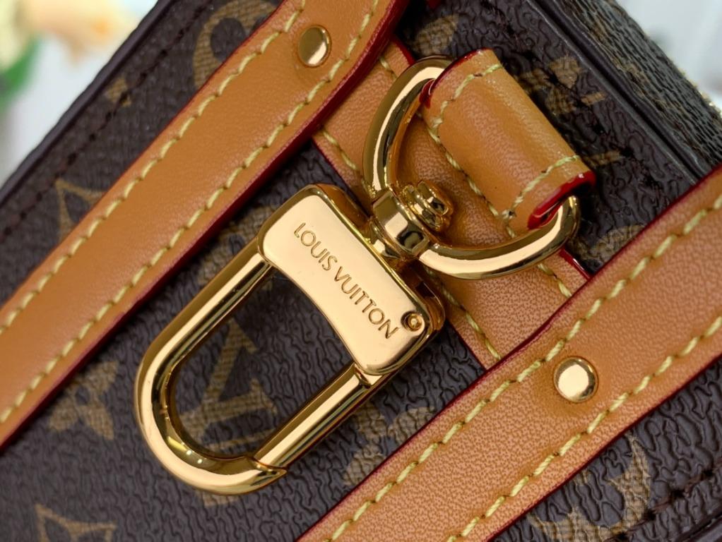 Louis Vuitton 2020-21FW Soft Trunk Backpack Bag Charm And Key