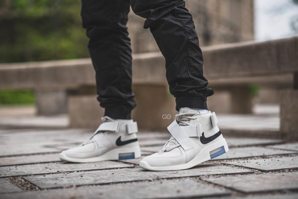 Nike air FOG raid light bone