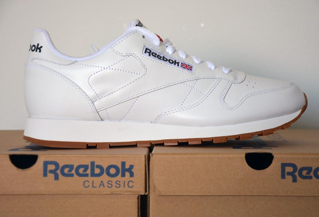 Reebok Classic Leather - Iconic 80s Style Vintage White Shoes, Men's ...