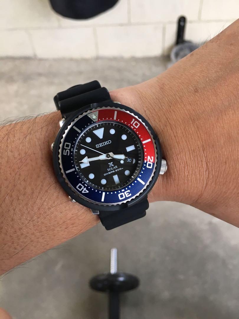 SOLAR divers Prospex (Category: Men's Watches) located in Makati City. Submitted by dailyticker (Listing ID 1087532866, Image 2). Description: For sale is a limited edition Solar prospex from Seiko Condition : Alsmost new (Complete Set) From Japan 2016 📱09175661974 for serious interests / No trades No last price inquiries .