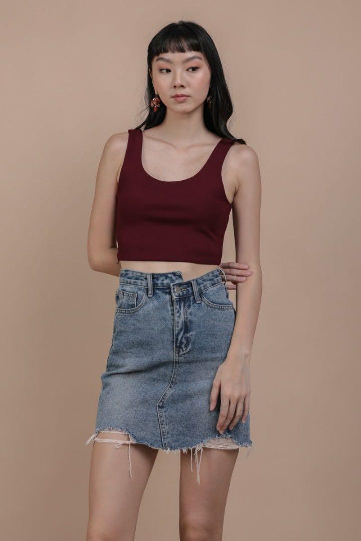 TTR Dan Basic Top (Category: Sleeveless) located in Singapore. Submitted by elleeeec (Listing ID 1087615717, Image 3). Description: Hi! Am selling TTR Dan Basic Top in black, olive green and maroon! All used barely twice and in extremely good condition! All three pieces are in size XS but material is stretchy so if you wear EU 34/36, it’ll definitely fit! Pm me for more pics! Retails for $29.90 per piece! .