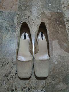 Zara Off White Low Heel Sandals