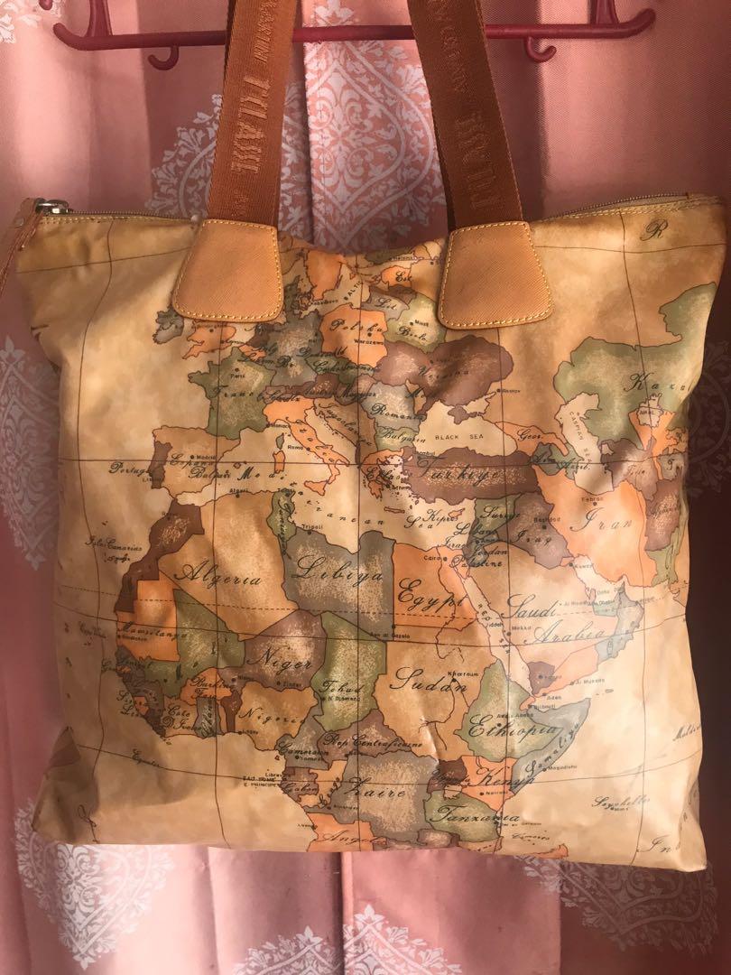 Alviero martini deals map bag