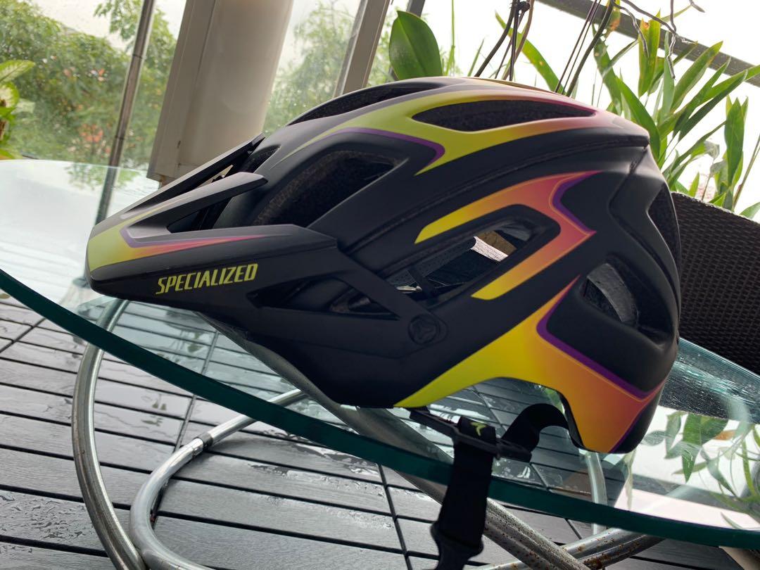 Ambush Specialized helmet (Category: Parts & Accessories) located in Singapore. Submitted by danymtb (Listing ID 1087691103, Image 2). Description: New Specialized AMBUSH MTB helmet -Matte black with yellow/purple shades -Large size 59-63 cm -Almost brand new (1 try) -Excellent condition. -No scratches & No hit -Didn’t Fall -not Mips/ANGi -Bought from Specialized Singapore directly -New UP SGD 208.00 -Invoice available - March 2021 One of the bes