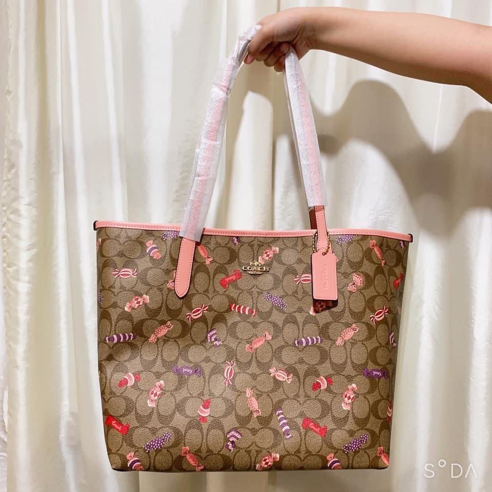 City tote in signature canvas with candy print clearance