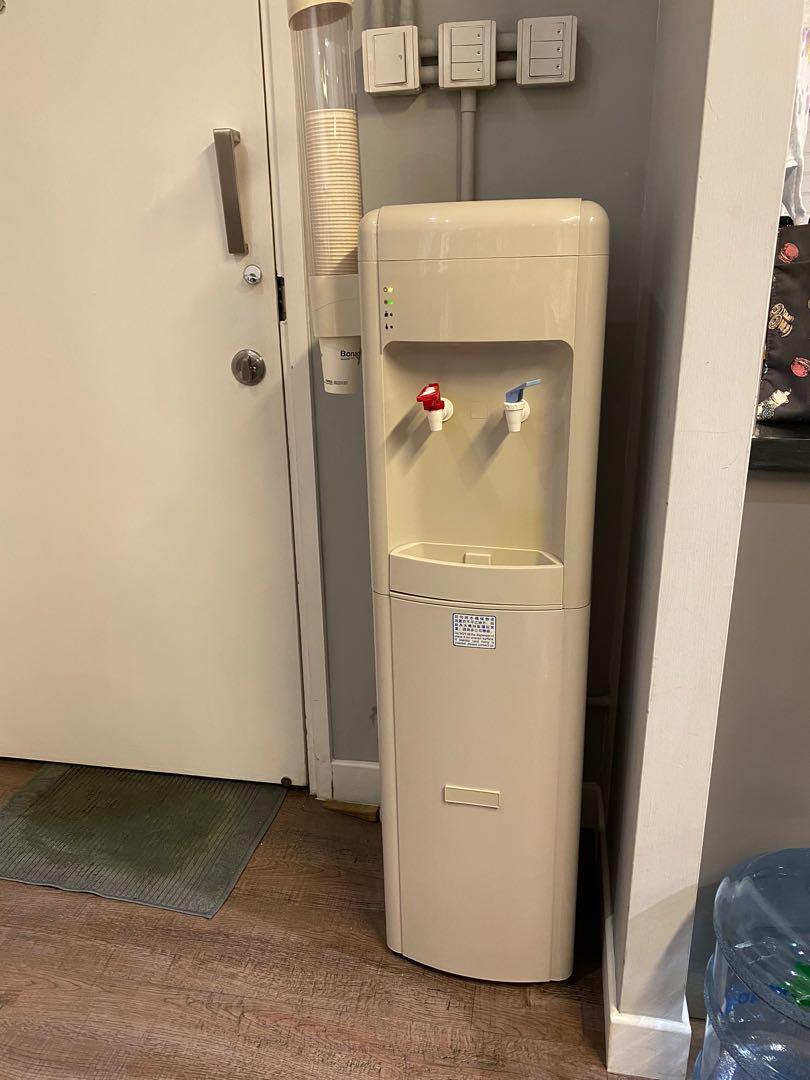 Bonaqua Floorstand Upstream Water Dispenser 飛雪上流水機, 其他, 其他 Carousell