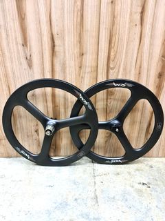 (Category: ) located in . Submitted by punggol_lew_bikescooter (Listing ID 1087770129, Image 1). Description: .