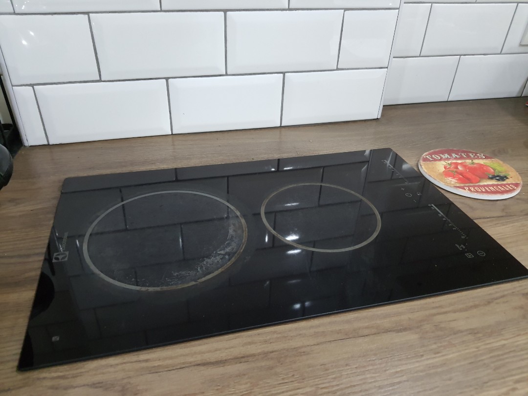 Electrolux Ceramic Stove, TV & Home Appliances, Kitchen Appliances