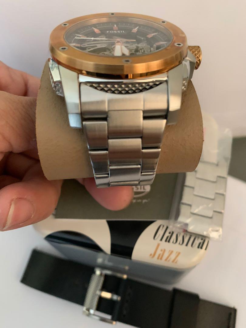 Fossil outlet me 3082