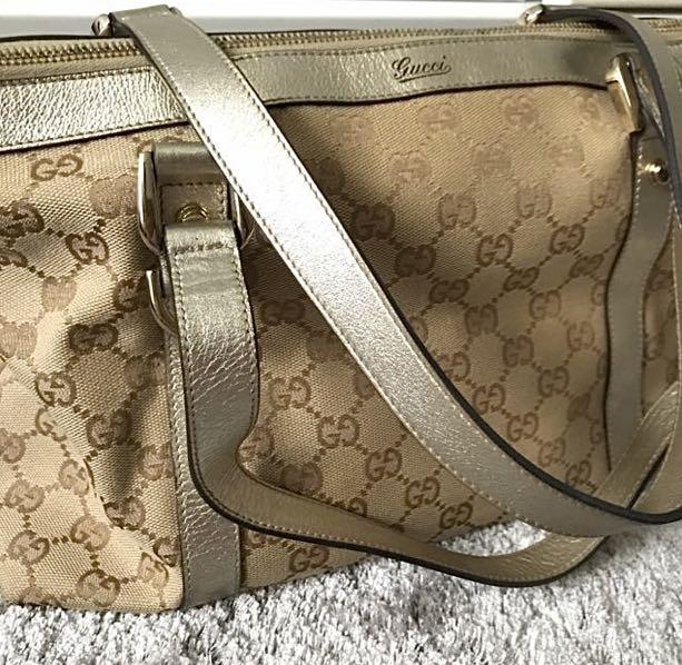 Gold gucci hotsell bags