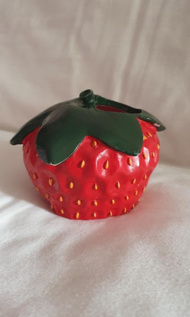 strawberry hamster hideout