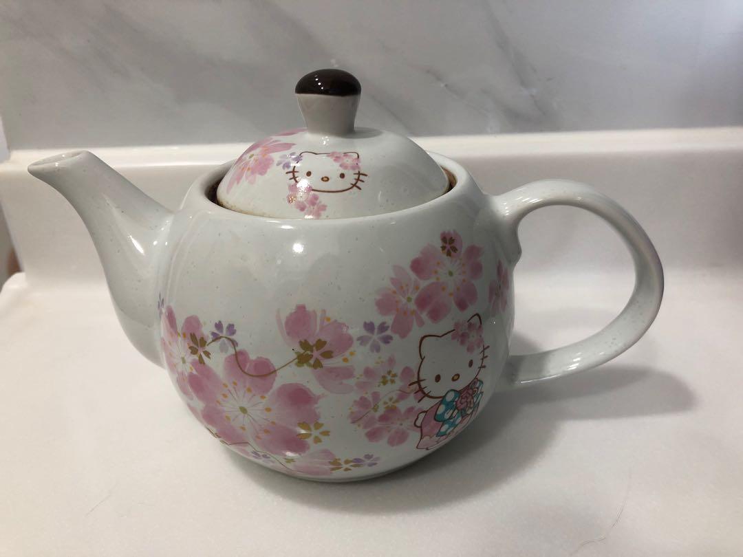 Hello Kitty 茶壺茶杯有田燒made In Japan 廚房用具 Carousell