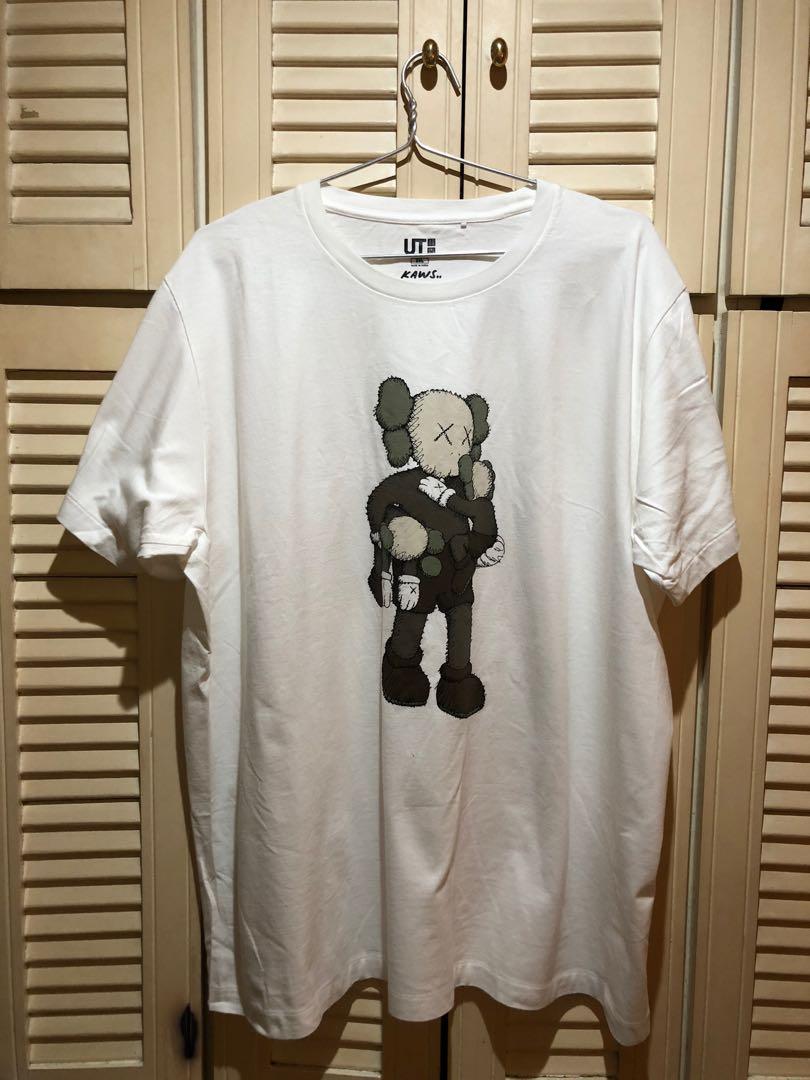 Kaws Uniqlo (Category: Tshirts & Polo Shirts ) located in Manila. Submitted by decluttuhhh (Listing ID 1087825496, Image 1). Description: Uniqlo Kaws 2XL .