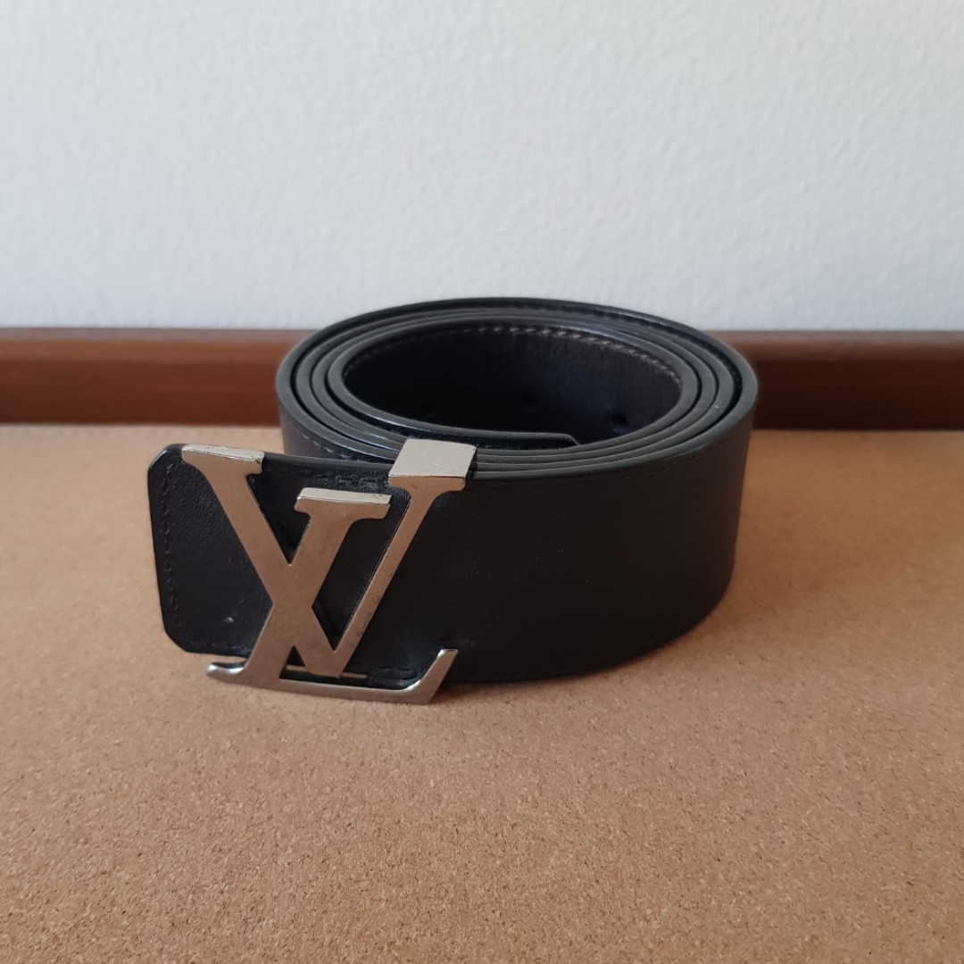 Louis Vuitton, belt 'LV initiales', size 100. - Bukowskis
