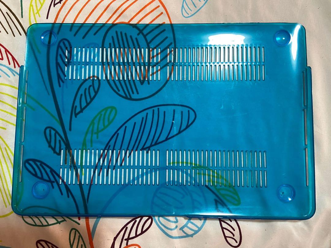 Macbook Pro 13" Case (Category: Cases & Sleeves) located in Del Monte. Submitted by quaranthings (Listing ID 1087733414, Image 3). Description: preloved comes with a free preloved keyboard protector bought for 1,200 in digital walker.
