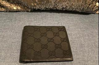 Men's Gucci bifold wallet