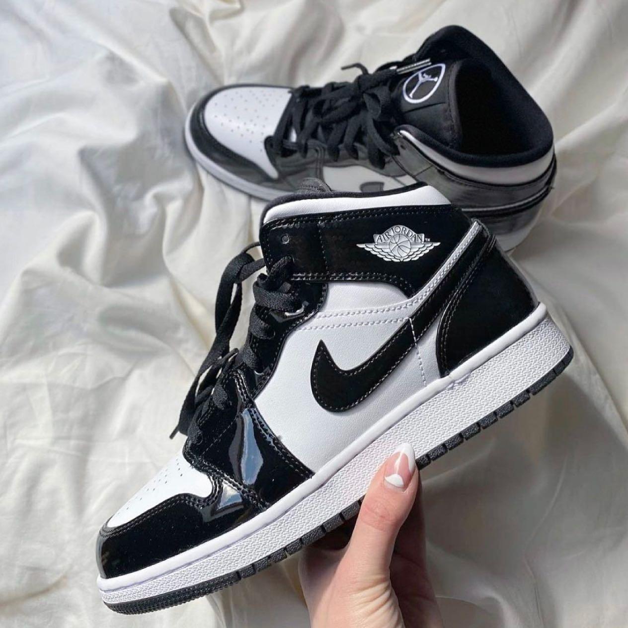 Air jordan 1 mid se carbon fiber hotsell