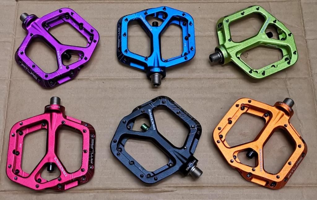 Race Face Atlas MTB Pedal Red Sports Equipment Bicycles