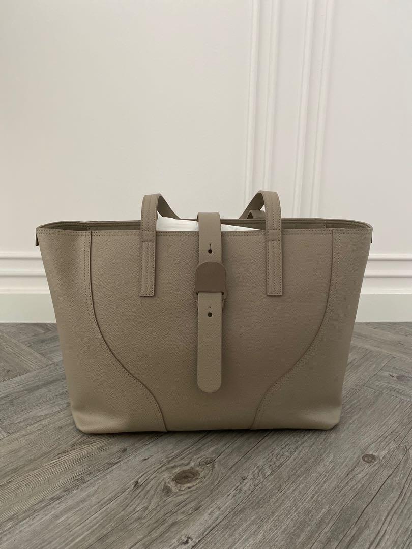 Voya tote 2025