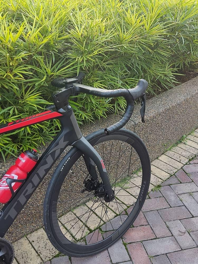 Trinx tornado 1.1 carbon road bike price on sale
