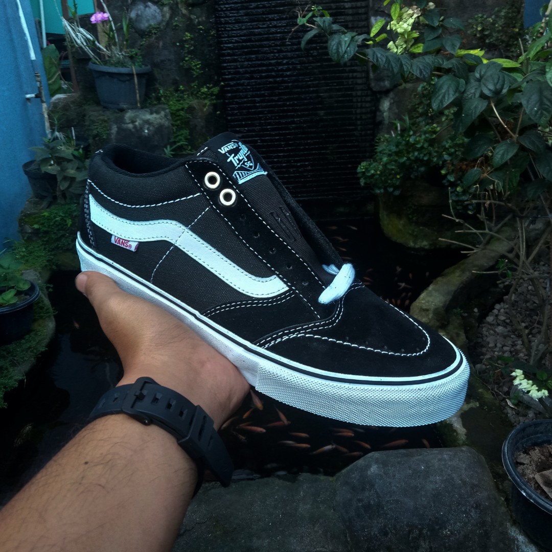 Harga sepatu vans top tnt