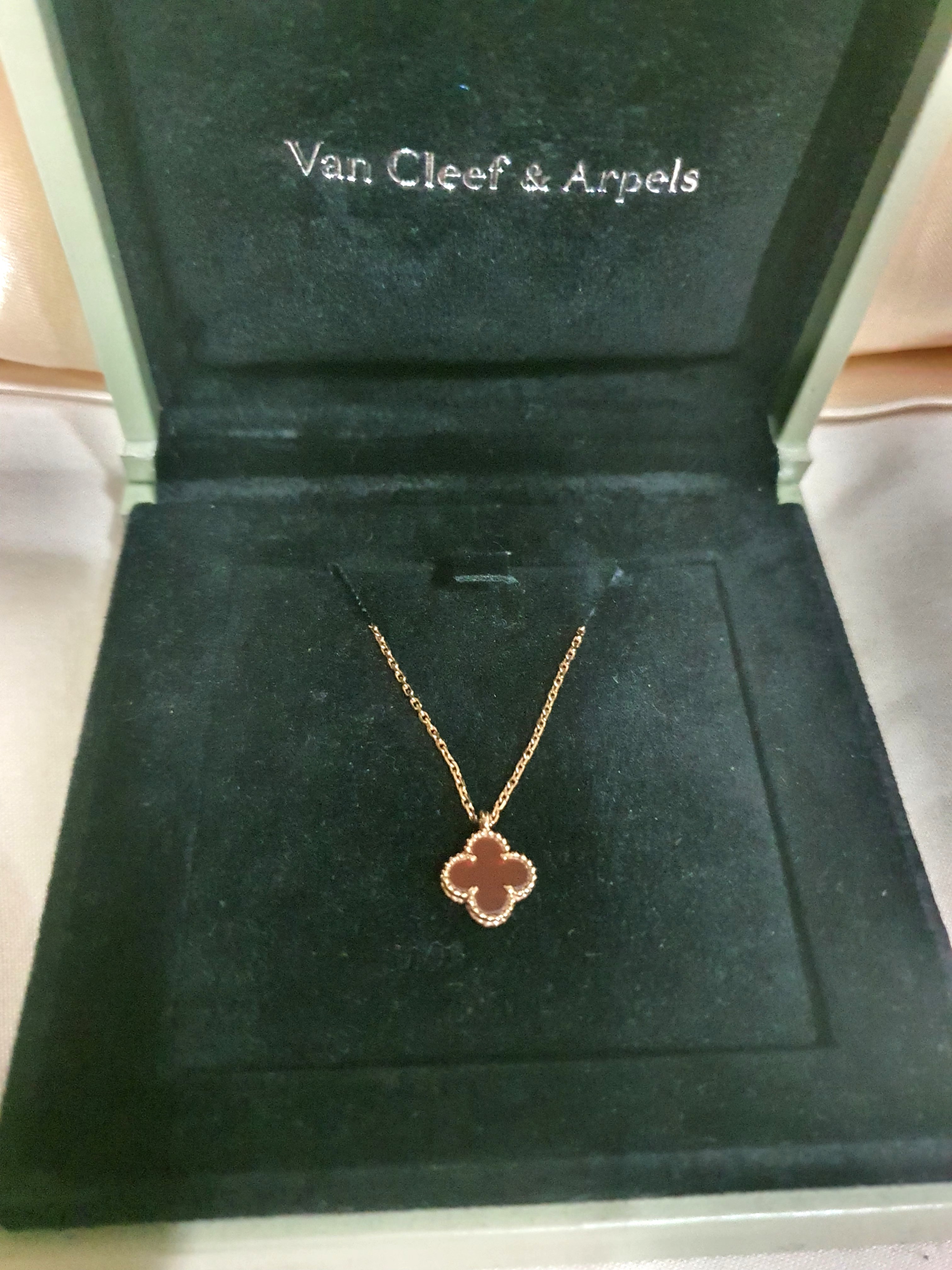 Vca sweet clearance alhambra necklace